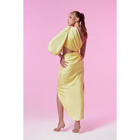 NWOT Gigii’s (Neiman Marcus) Denisa Dress In Yellow Size Medium MSRP $555 - Picture 2 of 10